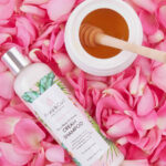 Flora Curl Shampoo Rose Water and Honey 300ml - Image 2